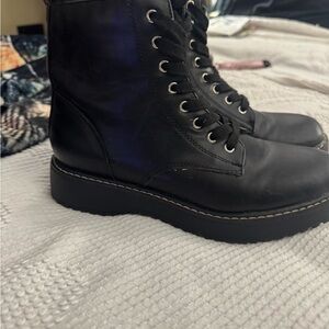 Amazon Black Combat Boots for Women